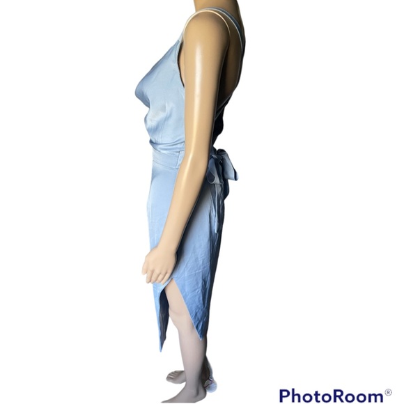 NWT Lavish Alice Cross Back Cowl Neck Midi Dress in Cornflower Blue Size 4 - Picture 9 of 16